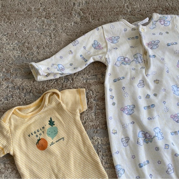 New Born Bundle of Onesies and Sleep Sack Cotton Snap Closure - Picture 2 of 8